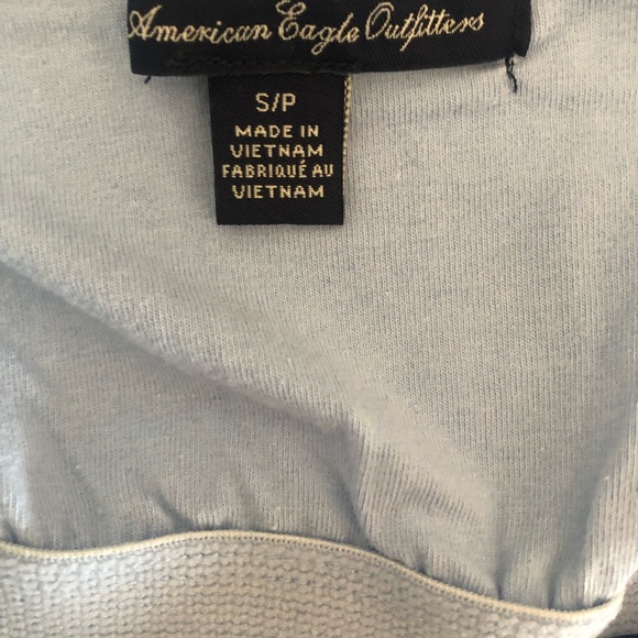 2/$15🌟 American Eagle Baby Blue Camisole with Shelf-Bra - Picture 3 of 4